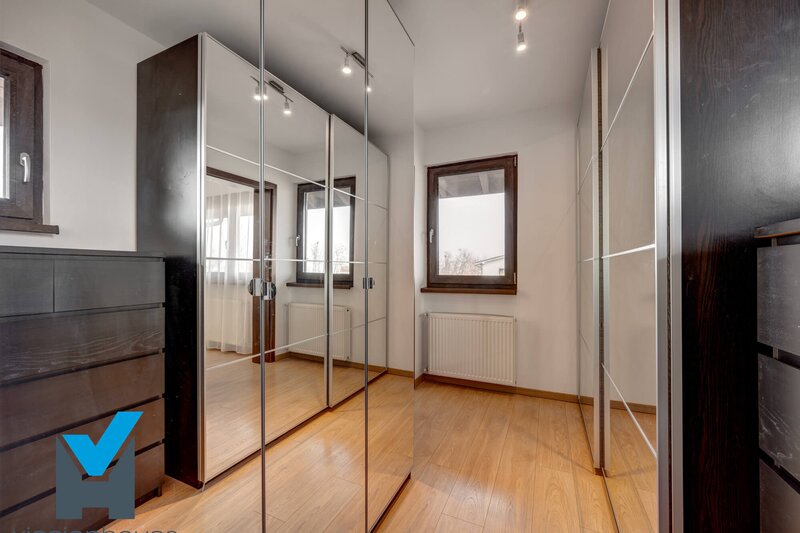 Paradisul Verde Corbeanca, vila P+1 de inchiriat, teren 613 mp.